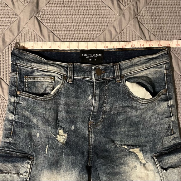 Supply & Demand Distressed Denim Jeans - Picture 5 of 7
